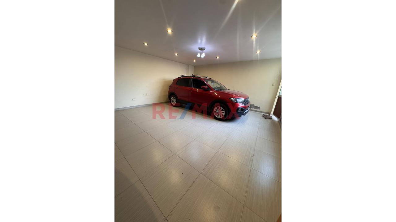 ¡Gran Oportunidad Venta De Casa De 4 Pisos En Casco Gris - Socabaya! 🏡✨ — foto 5