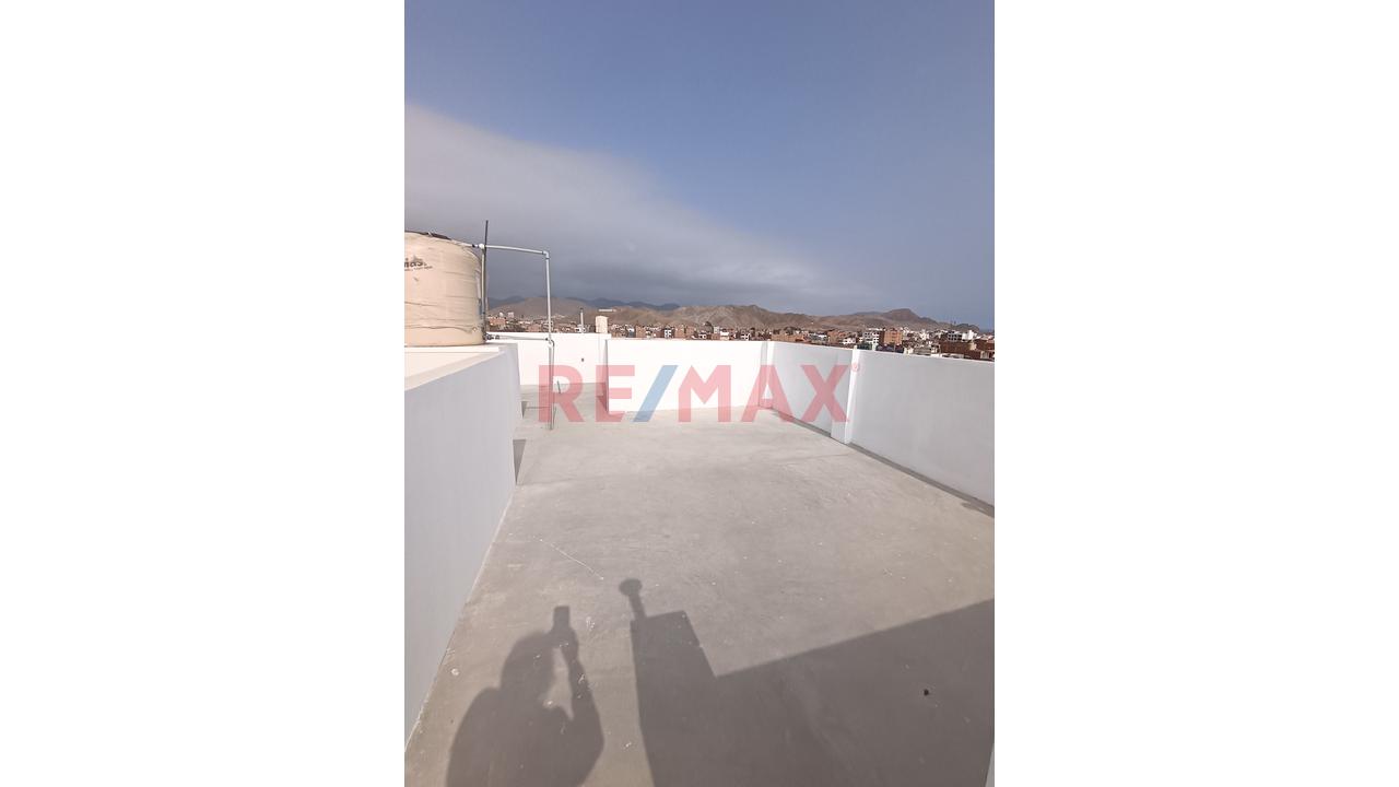 Vendo Azotea En Cuarto Piso Urb, Miguel Grau San Bartolo - 6