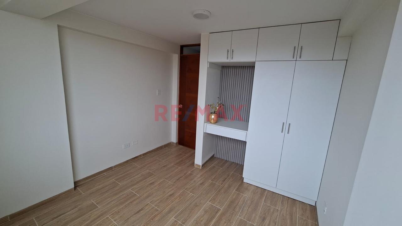 Se Vende Departamento En Villa Maria Del Triunfo De Estreno — foto 12
