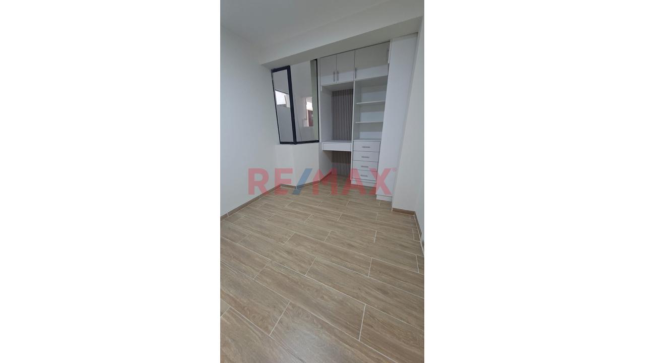 Se Vende Departamento En Villa Maria Del Triunfo De Estreno — foto 9