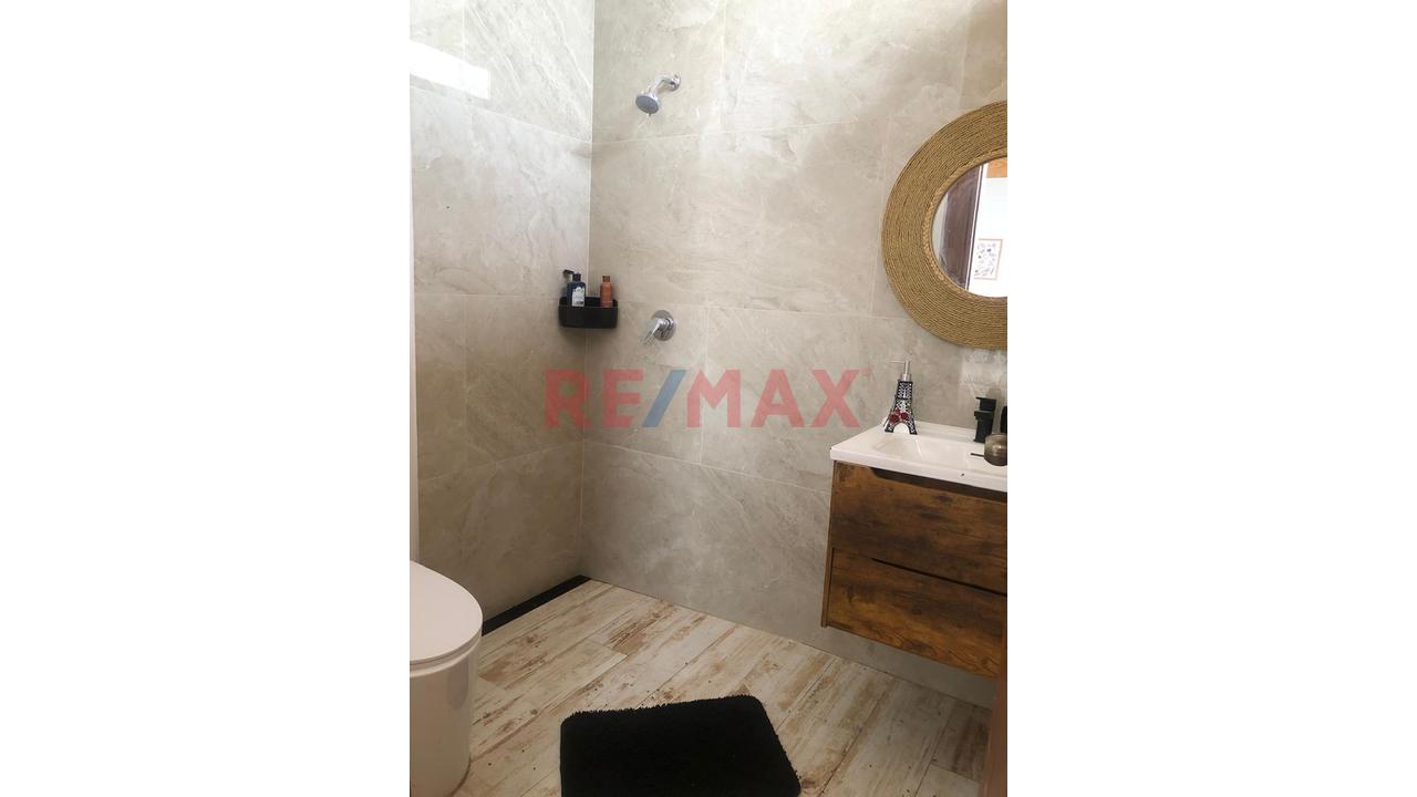 Se Vende Terreno En Mala Con Hermosa Y Moderna Casa De Campo - 7