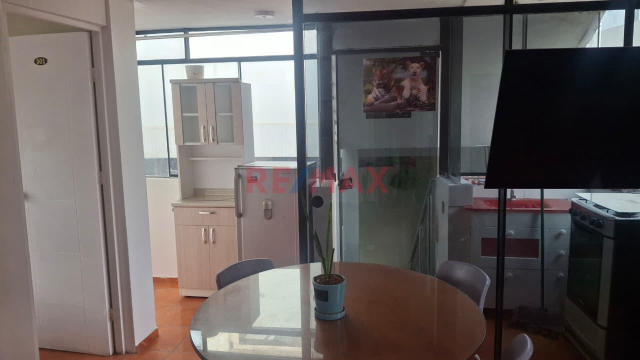 Alquiler De Departamento Amoblado, En Chorrillos. — foto 5