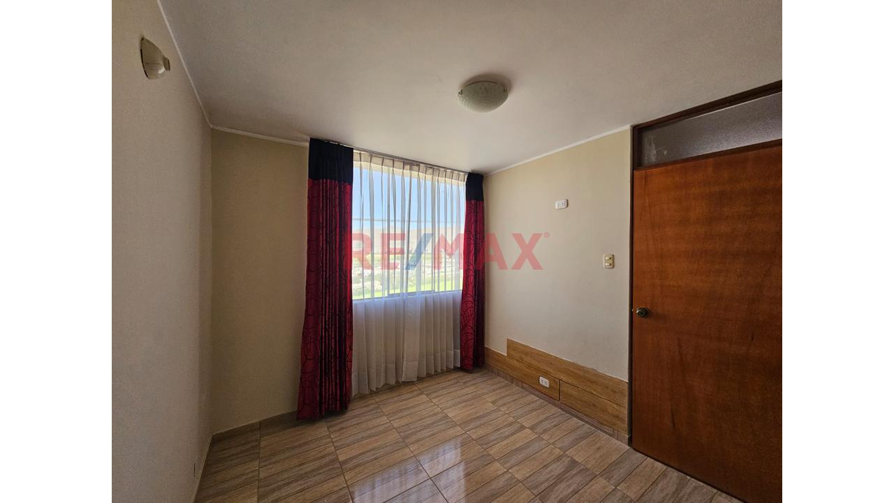 🏡 Amplia Propiedad En Esquina Ideal Para Inversión – Av. Amistad - 11