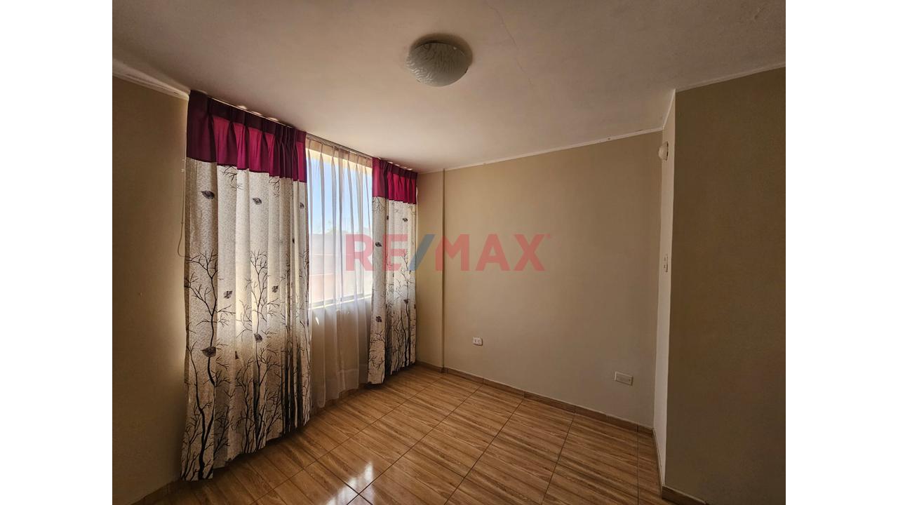 🏡 Amplia Propiedad En Esquina Ideal Para Inversión – Av. Amistad - 14