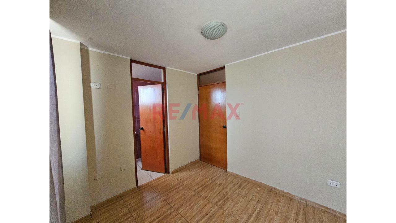 🏡 Amplia Propiedad En Esquina Ideal Para Inversión – Av. Amistad - 13