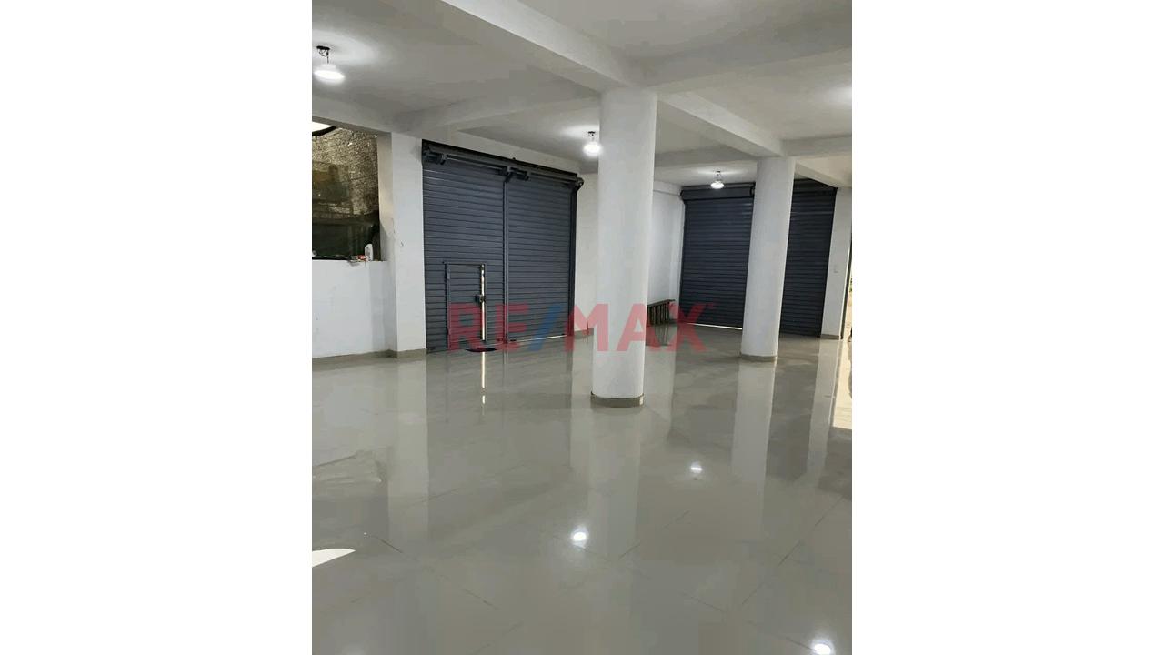 Alquiler De Local Comercial  En Villa El Salvador De 135M2 - 3