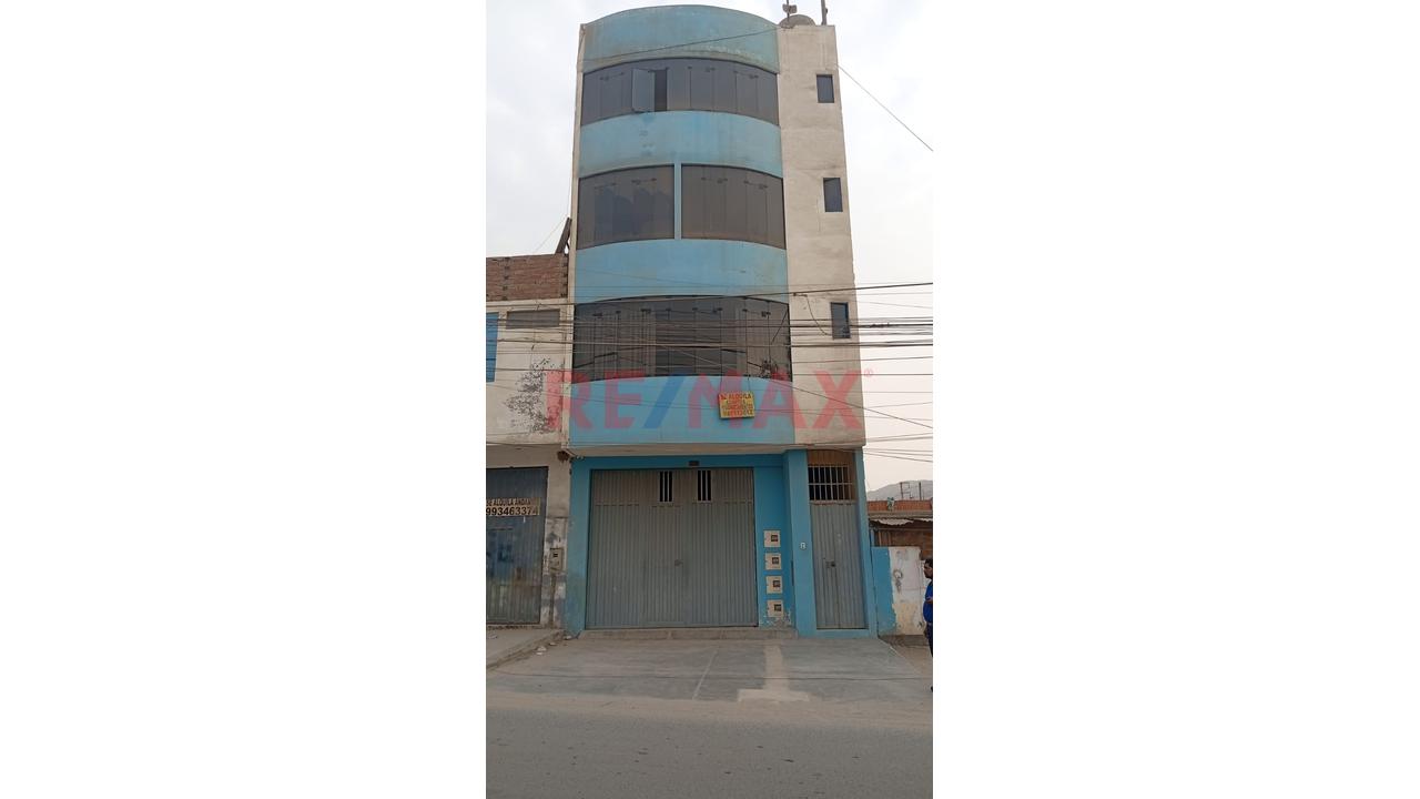 Venta De Casa En Huertos De Manchay - Av La Union - 1