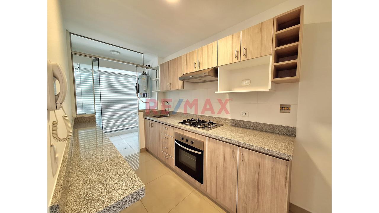 🏠 ¡Departamento De 3 Habitaciones En Venta!  📍 Cercado De Lima – Límite Con Pueblo Libre(Av. Mariano Cornejo) 💰 Precio: S/ 415,000 📐 69 M² | Piso 10 | Vista Exterior — foto 3