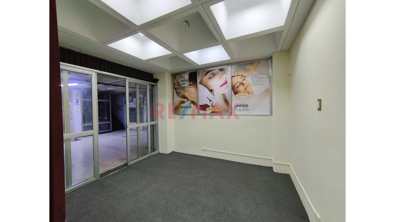 Venta De Local Comercial En Jesus María - 3
