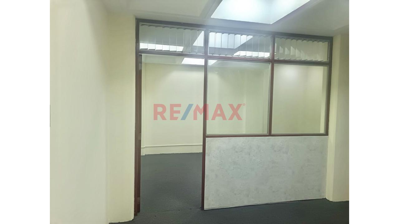 Venta De Local Comercial En Jesus María - 11