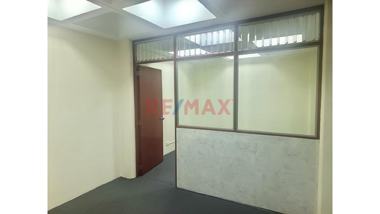 Venta De Local Comercial En Jesus María - 7
