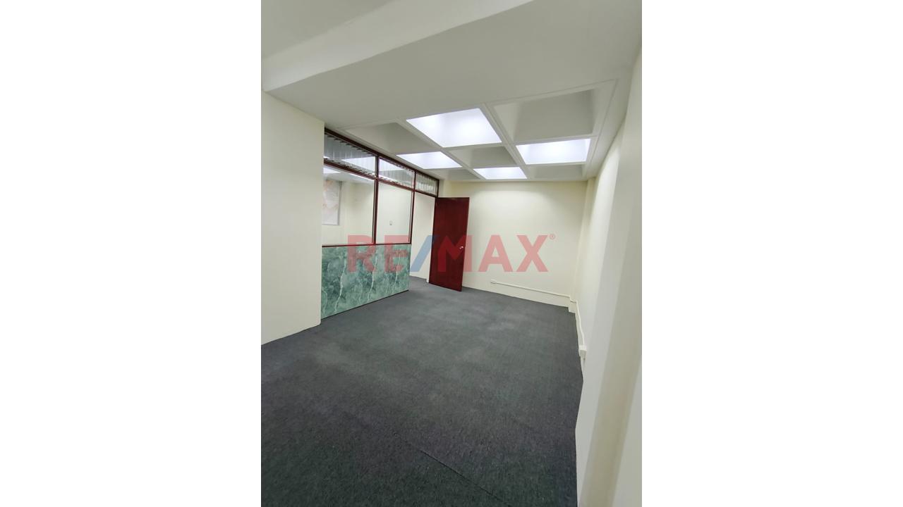 Venta De Local Comercial En Jesus María - 6