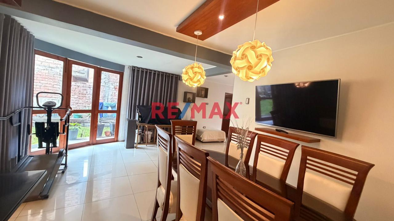 Villa María Del Triunfo**  – Casa + Vivienda + Taller + Negocio Todo En Uno Cerca Ala Municipalidad