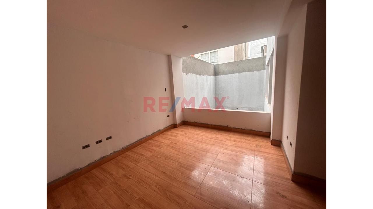 Vendo Departamento 2Do Piso De 98M² En Surquillo — foto 5