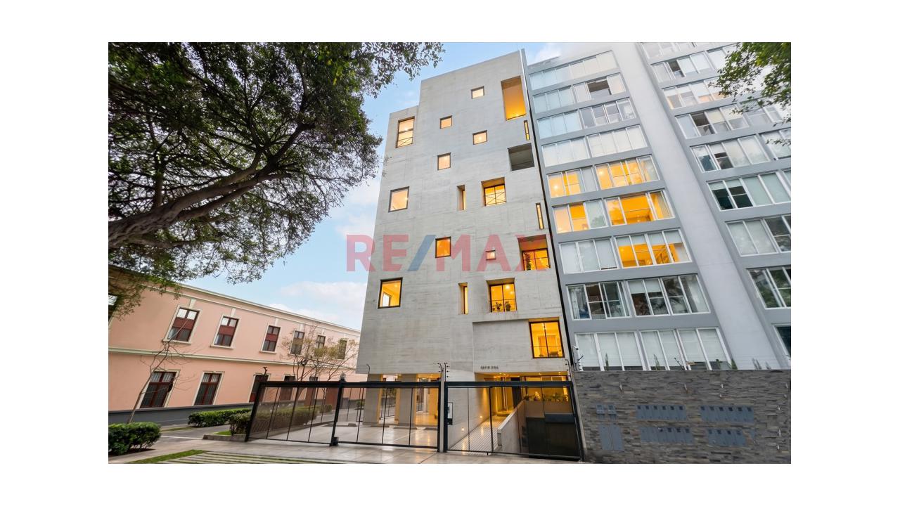 Venta: Exclusivo Departamento De Autor Con Arquitectura Premiada En El Bohemio Barranco