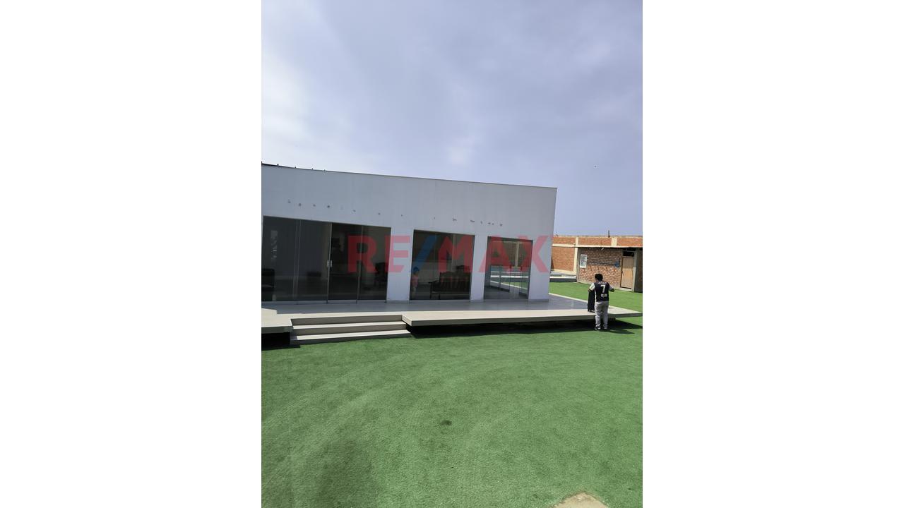 Venta De Casa Ubicado A 01 Cuadra De La Playa - 8
