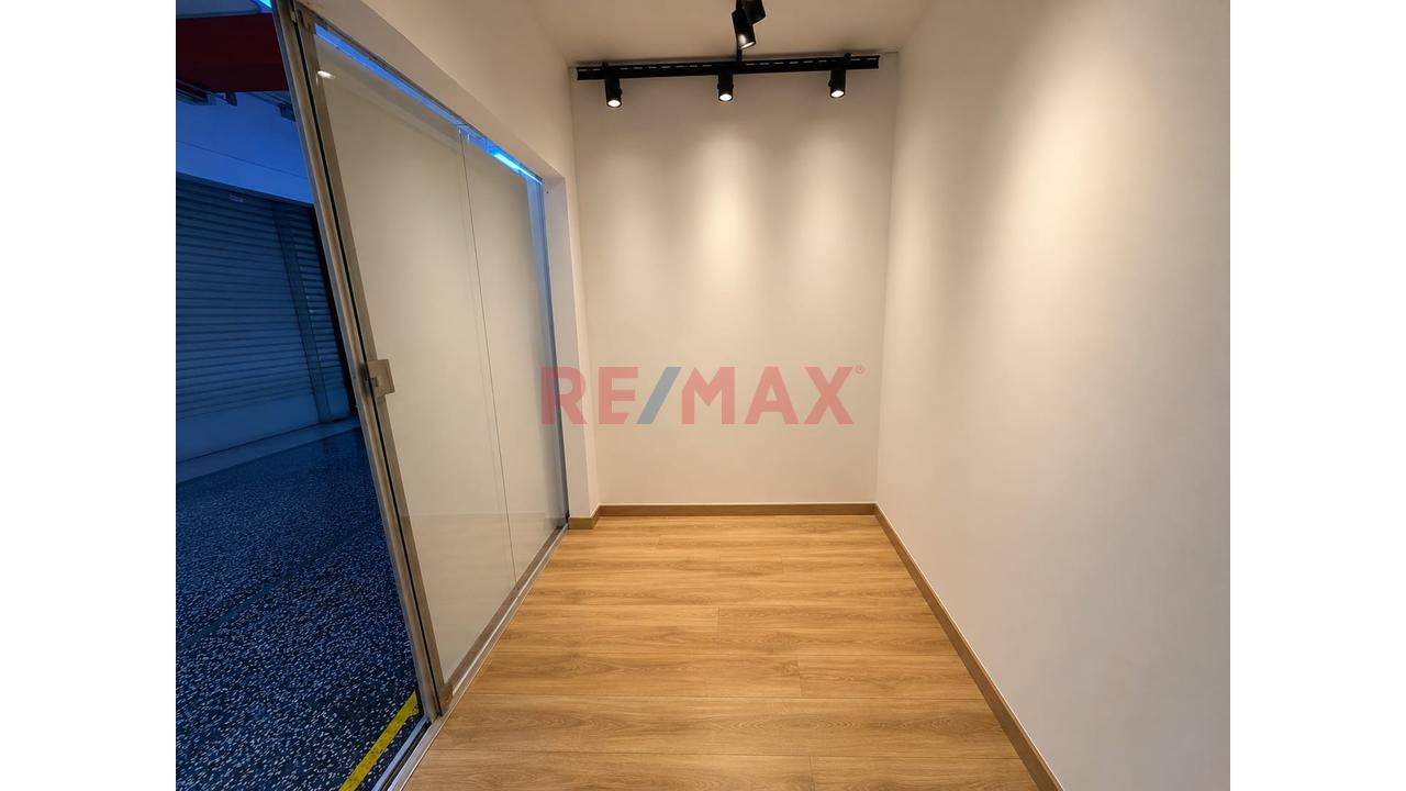 Local Comercial En Venta – Cc Malena | Magdalena Del Mar - 3