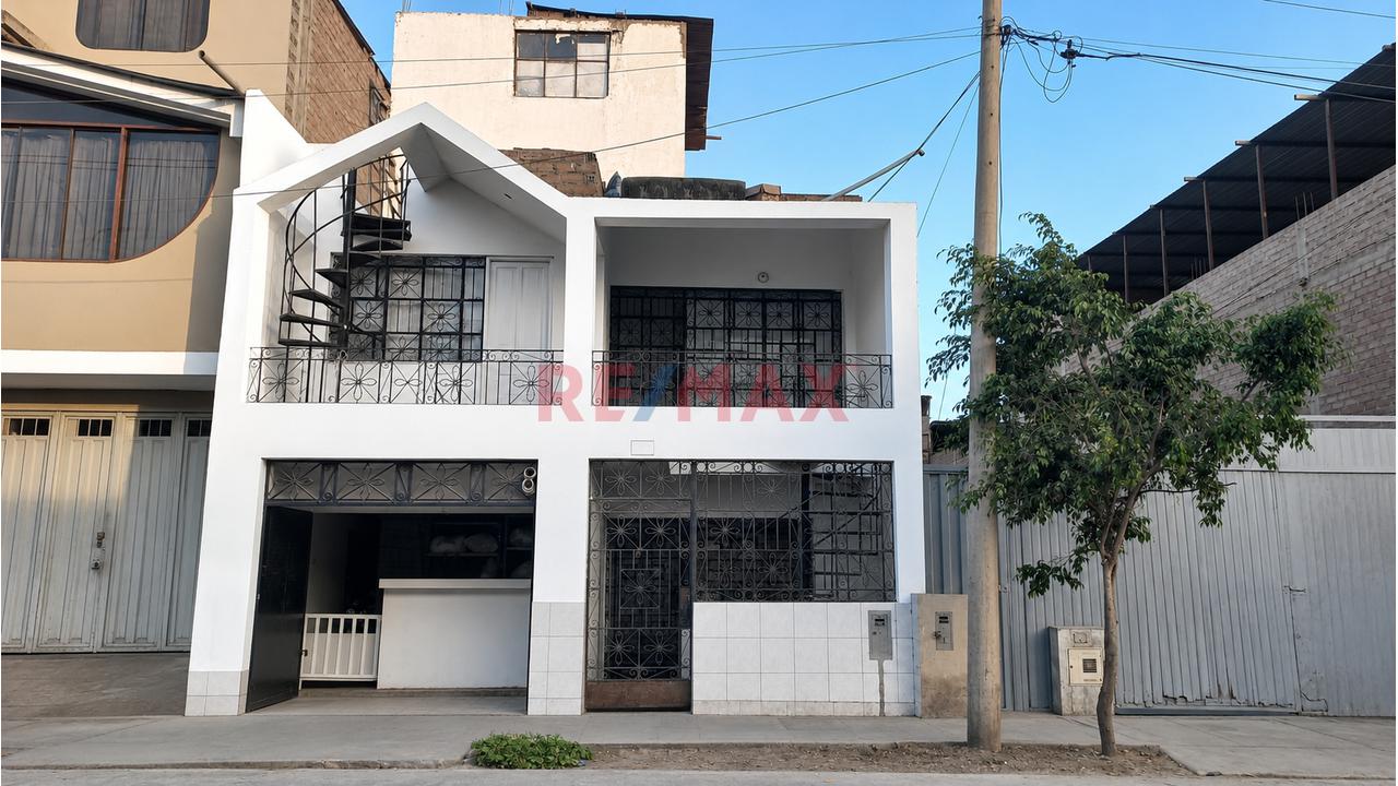 Se Vende Casa De 3 Pisos En Av. Modelo - 140 M2 - 16