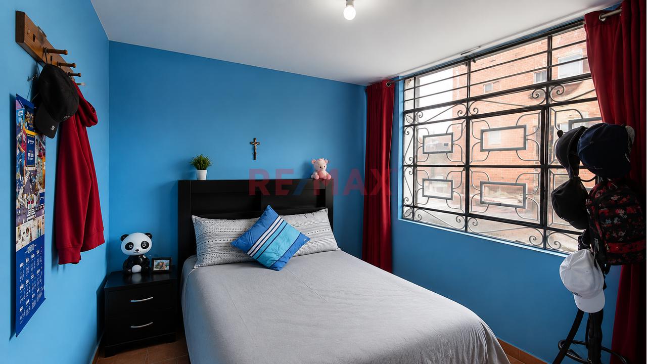 Se Vende Casa De 3 Pisos En Av. Modelo - 140 M2 - 6