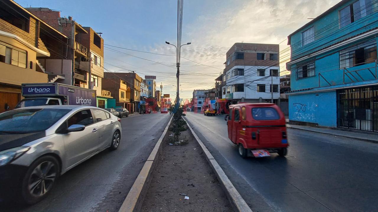 Se Vende Casa De 3 Pisos En Av. Modelo - 140 M2 - 15