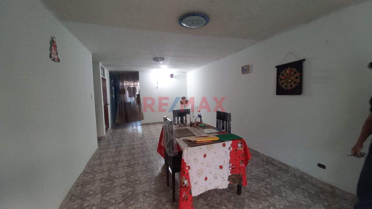 Se Vende Casa De 3 Pisos En Av. Modelo - 140 M2 - 4