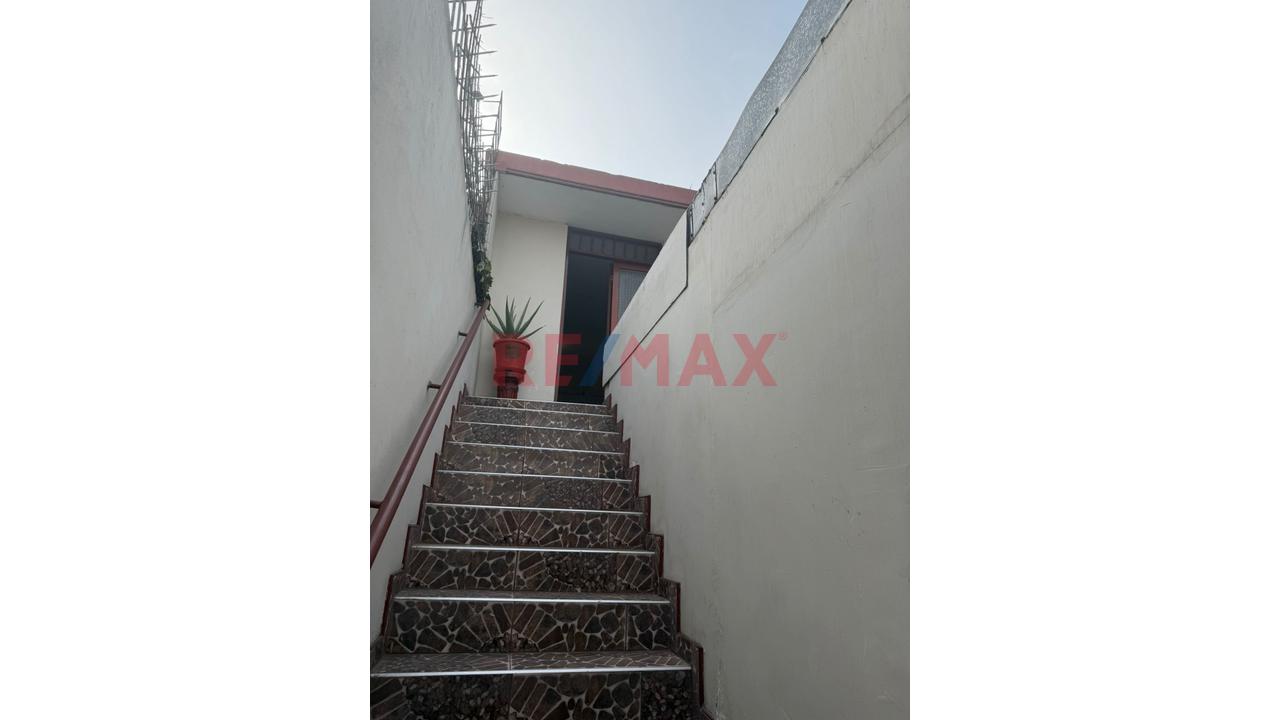 Venta De Local Comercial  En Surquillo - 3