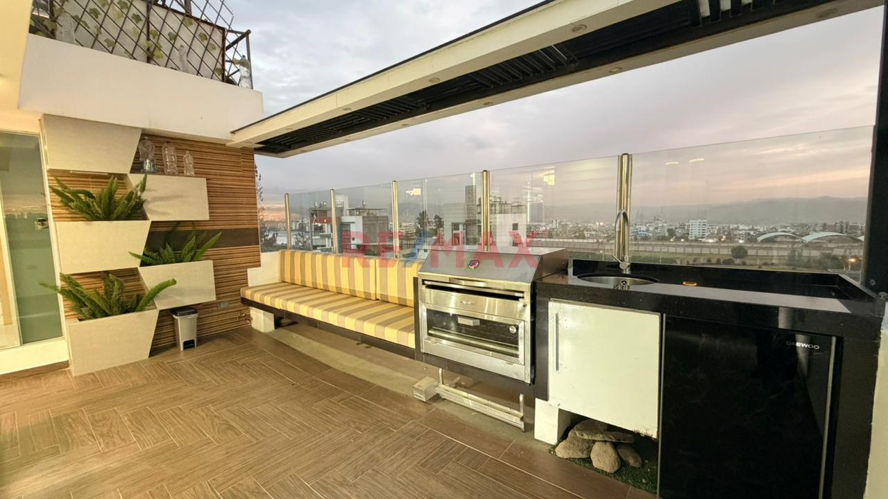 Elegante Triplex De Lujo En Campo Verde – Cerro Colorado ✨ - 16