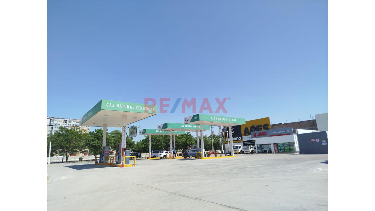 Venta De Local Industrial - A Una Cuadra De La Av. Sánchez Cerro En Esquina - 3