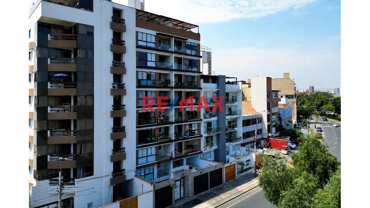 Departamento En Venta Frente A Parque – San Borja