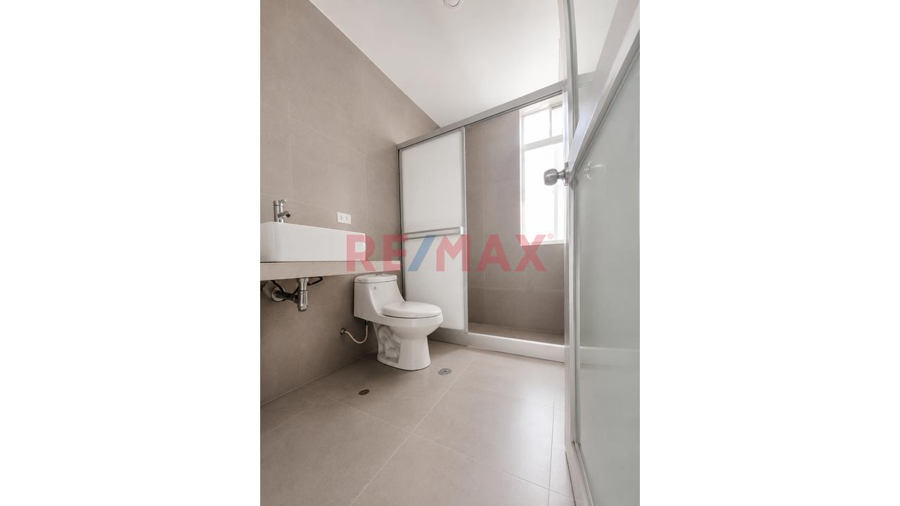 Se Vende Amplio Departamento De Estreno En El 3Piso- Urb. San Vicente - 6