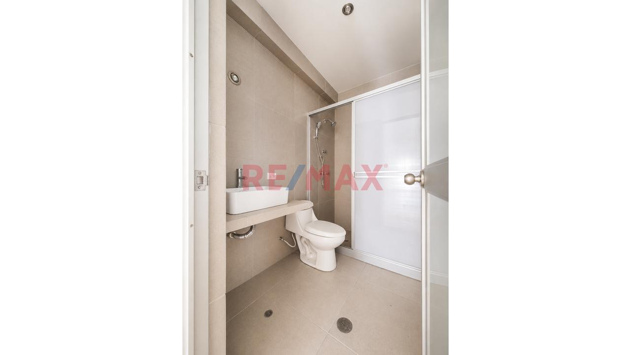 Se Vende Amplio Departamento De Estreno En El 3Piso- Urb. San Vicente - 10