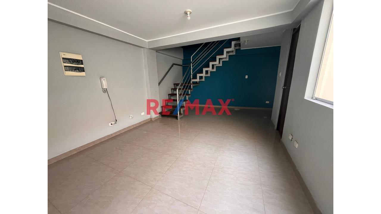 Duplex En Venta Nuevo En Comas - 1