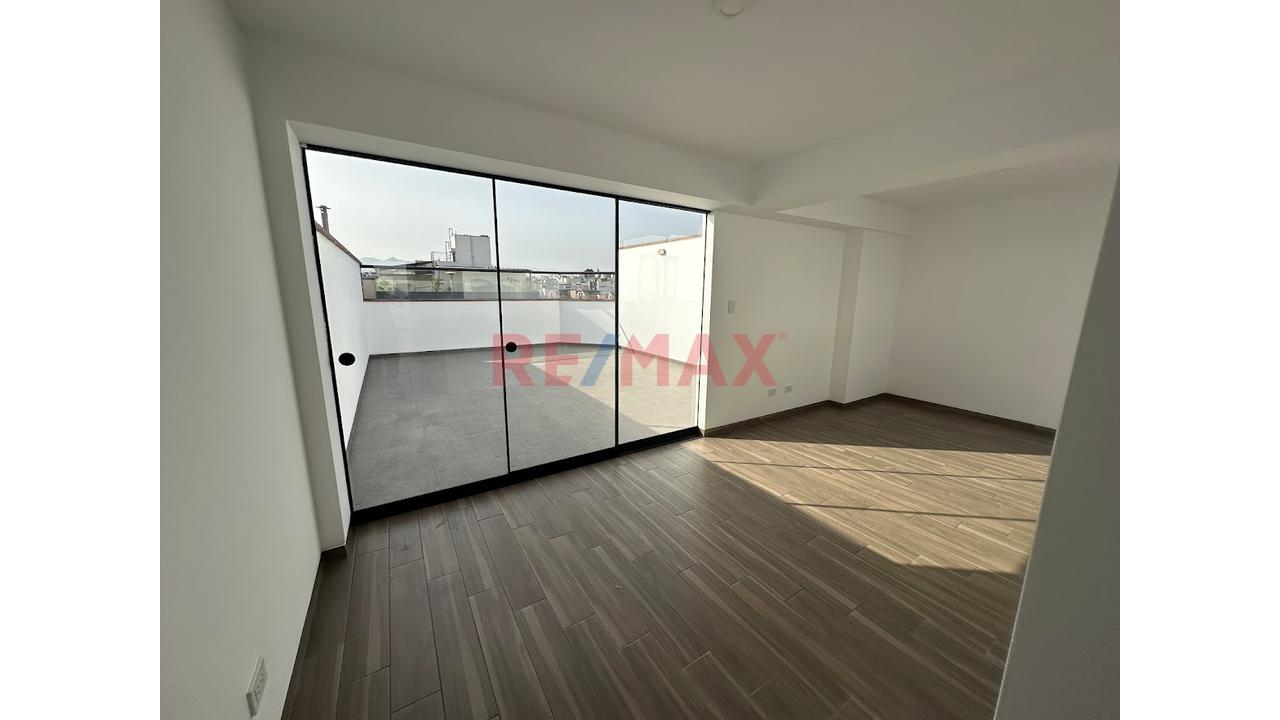 Venta De Departamento Duplex En San Borja - 18