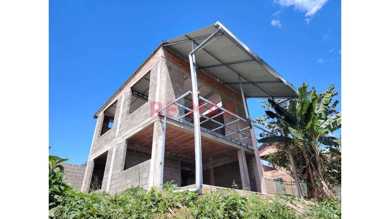 Venta De Propiedad Con Casa De 2 Niveles En Construcción Con Planos Estructurales – Yántalo - 3