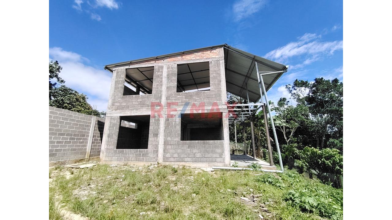 Venta De Propiedad Con Casa De 2 Niveles En Construcción Con Planos Estructurales – Yántalo - 5
