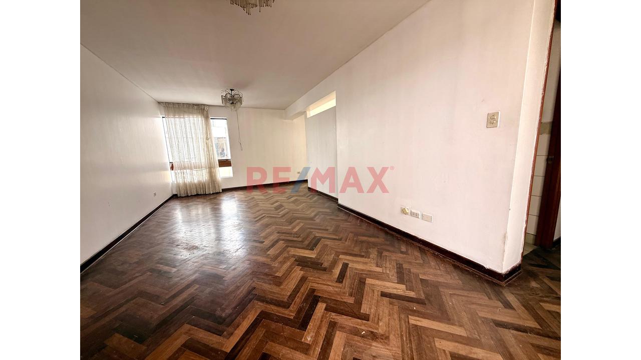 Vendo Amplio De 101M² Departamento En San Miguel — foto 3