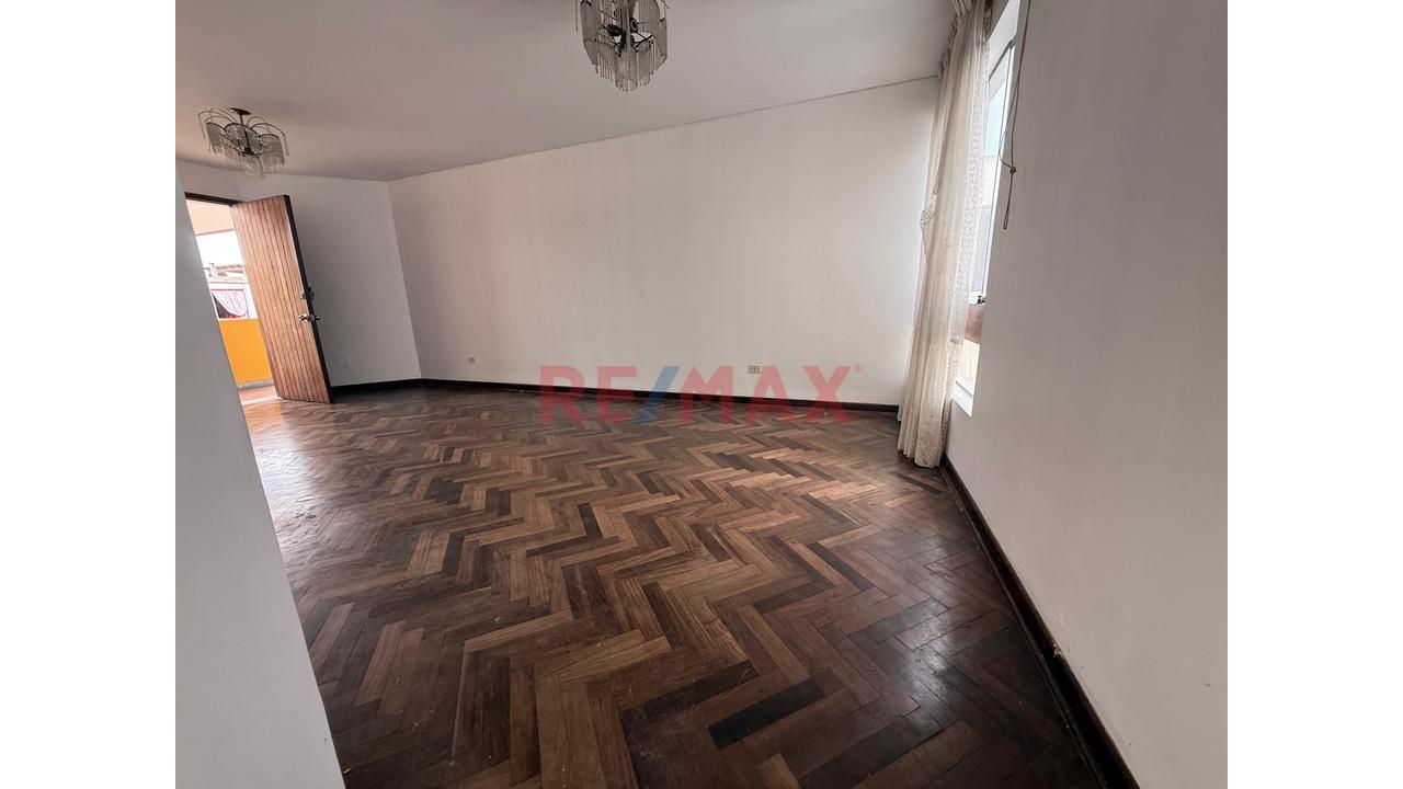 Vendo Amplio De 101M² Departamento En San Miguel — foto 5