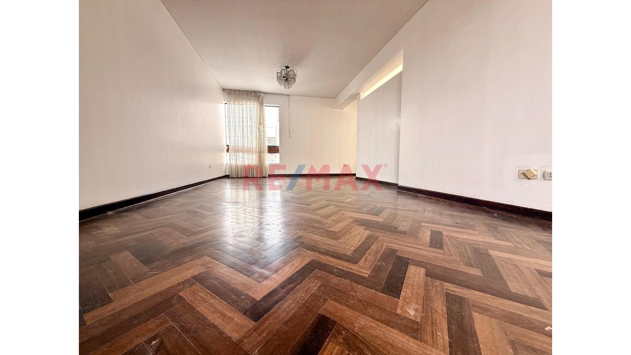 Vendo Amplio De 101M² Departamento En San Miguel — foto 2