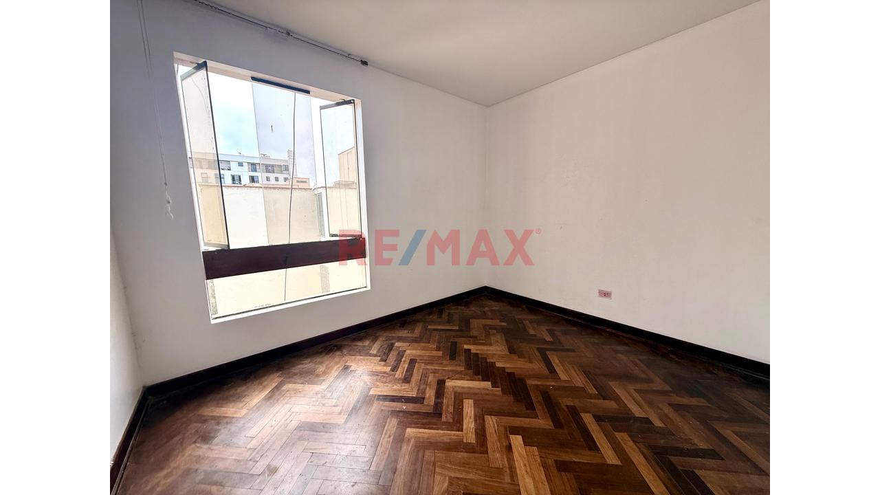 Vendo Amplio De 101M² Departamento En San Miguel — foto 8