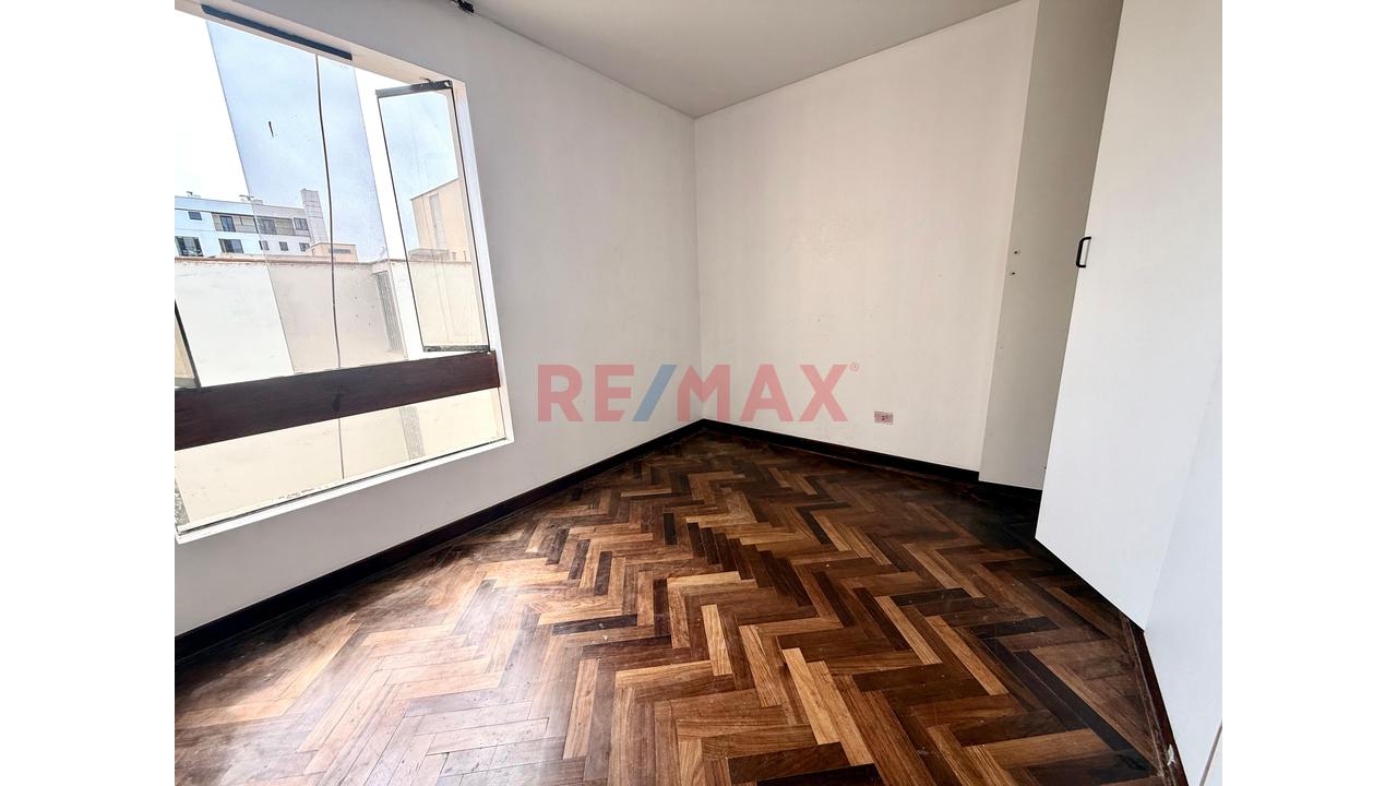 Vendo Amplio De 101M² Departamento En San Miguel — foto 7
