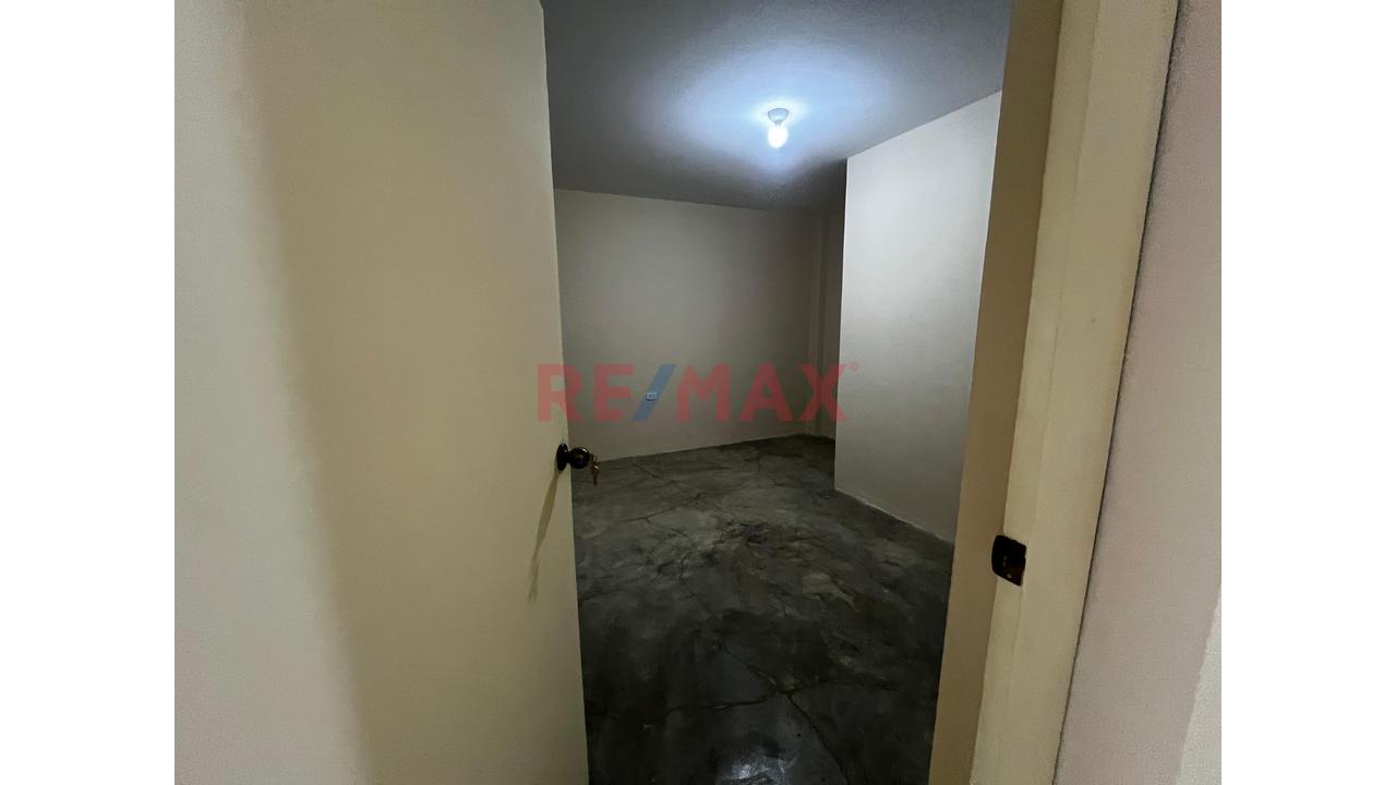 Casa En Venta En Villa María Del Triunfo - 6