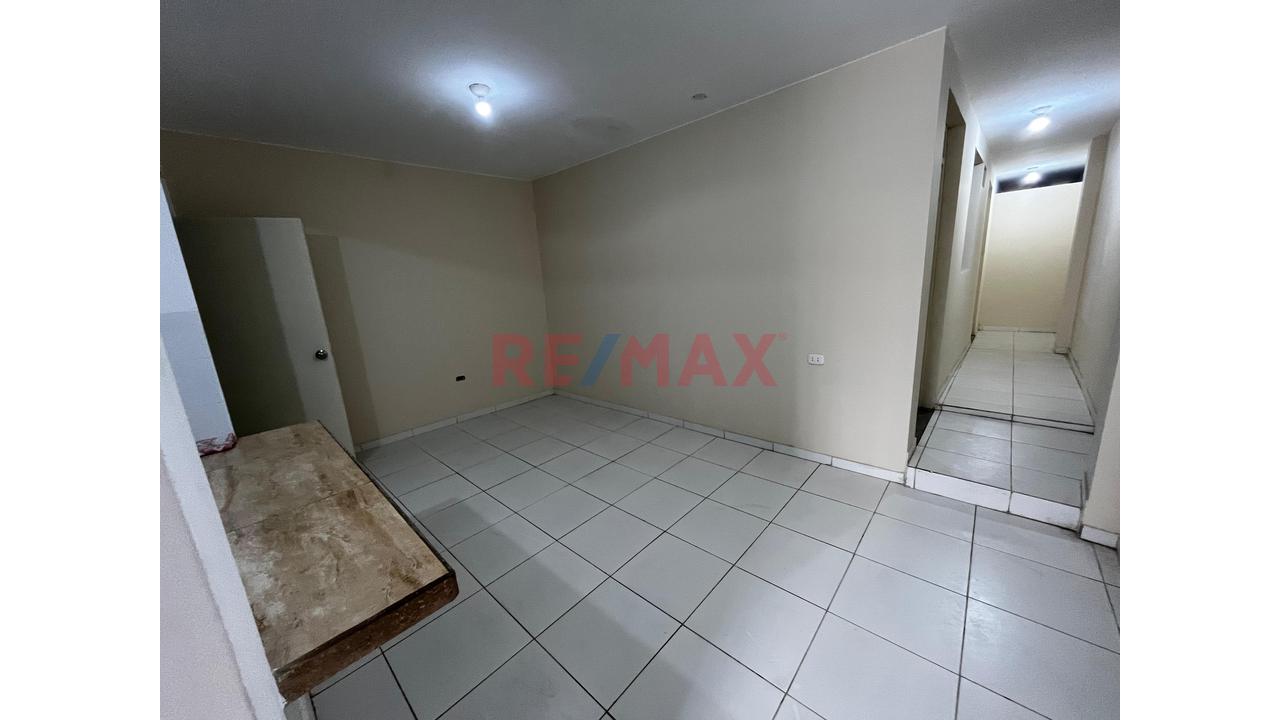 Casa En Venta En Villa María Del Triunfo - 7