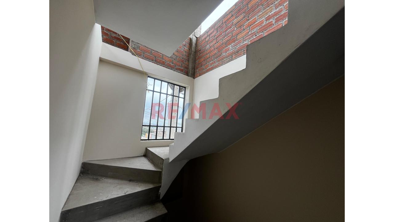 Casa En Venta En Villa María Del Triunfo - 12