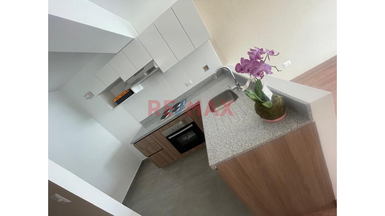 Moderno Flat De 1 Dormitorio En Jesus Maria / Piso 12 + Estacionamiento — foto 7