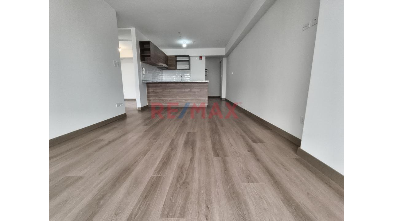 Venta De Departamento Duplex De Estreno Con Terraza Y Cochera En San Miguel - 4