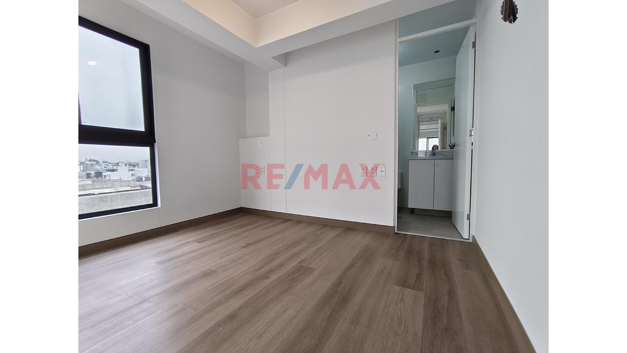 Venta De Departamento Duplex De Estreno Con Terraza Y Cochera En San Miguel - 6