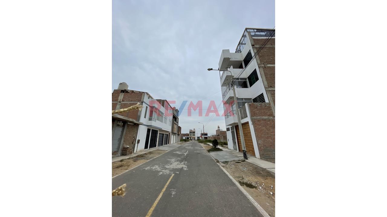 Terreno En Venta - Urb. La Ensenada, Pimentel — foto 3