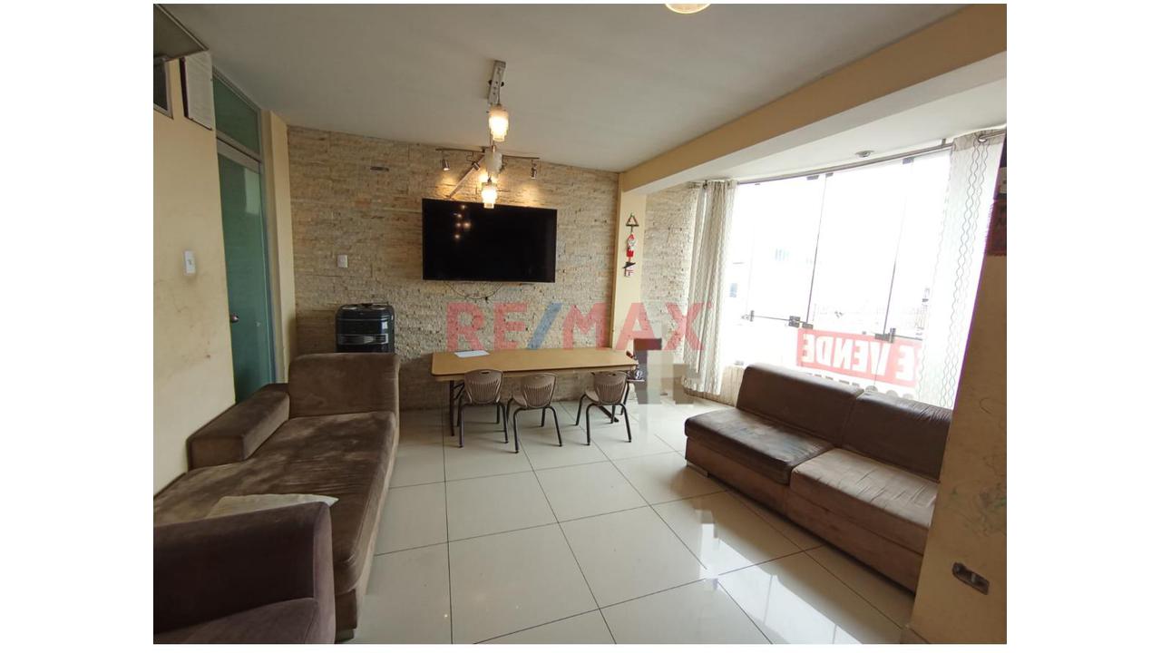 Venta De Departamento En  Jirón Los Tumbos, Urb Previ-Bocanegra — foto 2