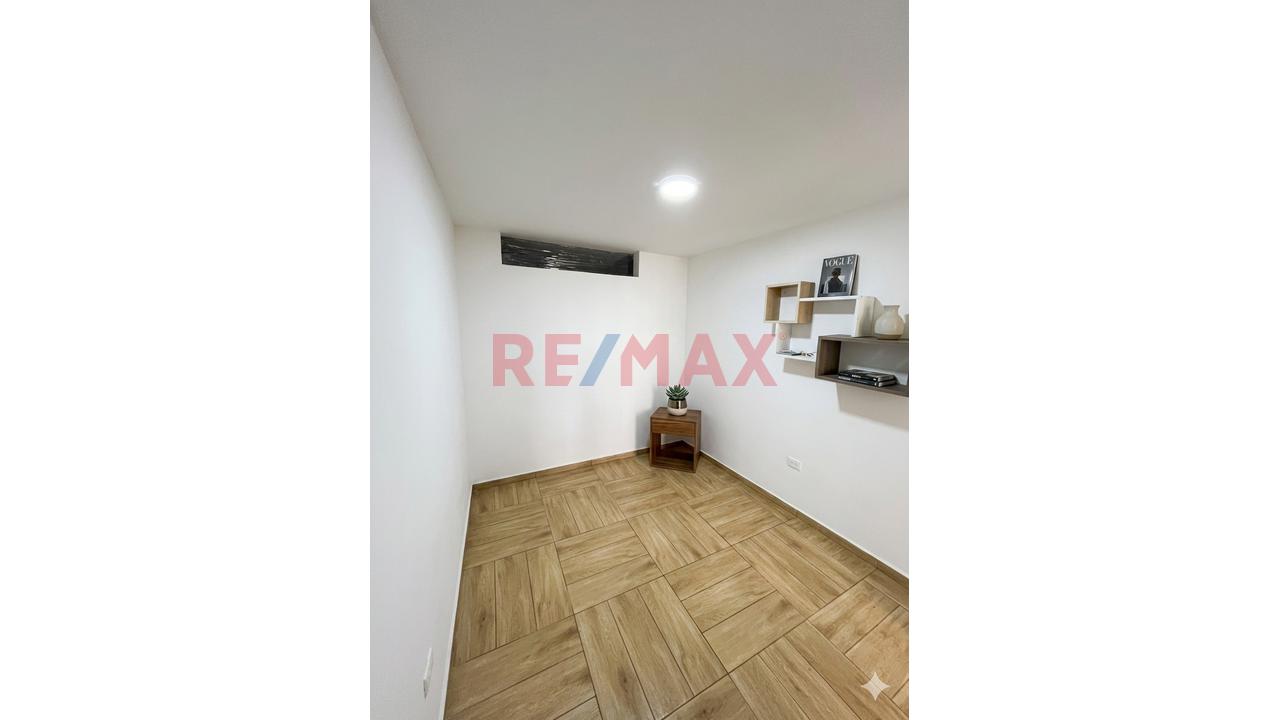 Venta De Departamento En  Jirón Los Tumbos, Urb Previ-Bocanegra — foto 5