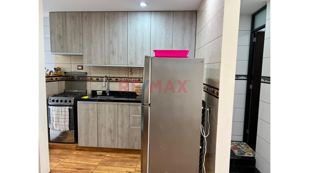 🏡✨ Alquiler De Amplio Departamento Amoblado En San Martín De Porres ✨🏡 — foto 3
